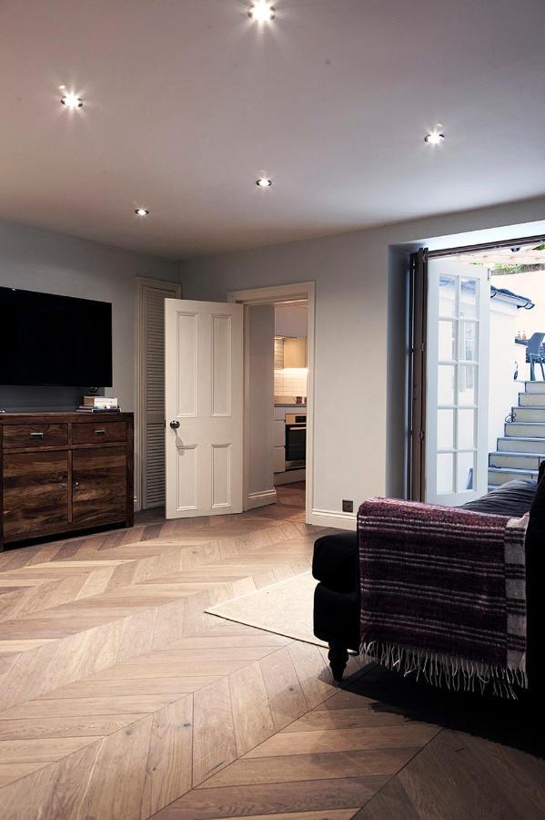 Central Hastings, Stylish-Luxe, Seaside Apartment. 外观 照片