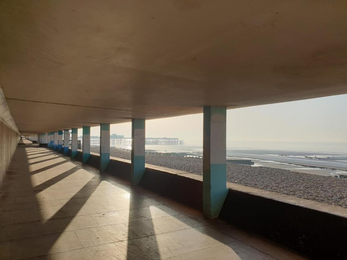 Central Hastings, Stylish-Luxe, Seaside Apartment. 外观 照片